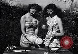 Immagine di Pollo corteo di bellezza Petaluma California USA, 1947, secondo 21 filmato di repertorio 65675040927