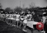 Immagine di Pollo corteo di bellezza Petaluma California USA, 1947, secondo 38 filmato di repertorio 65675040927