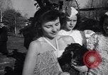 Immagine di Pollo corteo di bellezza Petaluma California USA, 1947, secondo 59 filmato di repertorio 65675040927
