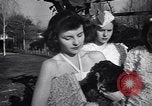 Immagine di Pollo corteo di bellezza Petaluma California USA, 1947, secondo 61 filmato di repertorio 65675040927