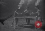 Standbild riesiges Aquarium Marineland Florida USA, 1947, aus Sekunde 9 historischem Filmmaterial Videoclip 65675040928