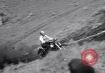 Immagine di Motociclo hill climb Lewiston Idaho United States USA, 1956, secondo 48 filmato di repertorio 65675040937