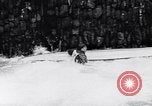 Image Kayak skippers Allemagne, 1956, de la seconde 13 séquences d'archives historiques vidéo 65675040938