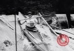 Image Kayak skippers Allemagne, 1956, de la seconde 18 séquences d'archives historiques vidéo 65675040938