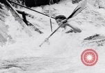 Image Kayak skippers Allemagne, 1956, de la seconde 19 séquences d'archives historiques vidéo 65675040938