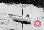 Image Kayak skippers Allemagne, 1956, de la seconde 28 séquences d'archives historiques vidéo 65675040938