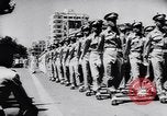 Immagine di Display di armi Suez Egitto, 1956, secondo 16 filmato di repertorio 65675040940