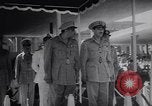 Immagine di Display di armi Suez Egitto, 1956, secondo 22 filmato di repertorio 65675040940