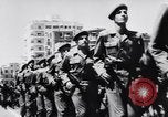 Immagine di Display di armi Suez Egitto, 1956, secondo 28 filmato di repertorio 65675040940