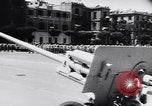 Immagine di Display di armi Suez Egitto, 1956, secondo 44 filmato di repertorio 65675040940