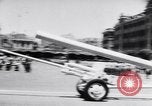 Immagine di Display di armi Suez Egitto, 1956, secondo 48 filmato di repertorio 65675040940