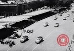 Immagine di Display di armi Suez Egitto, 1956, secondo 56 filmato di repertorio 65675040940