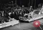 Immagine di Parata di flottazione Miami Florida USA, 1956, secondo 27 filmato di repertorio 65675040949