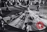 Immagine di Parata di flottazione Miami Florida USA, 1956, secondo 35 filmato di repertorio 65675040949