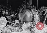 Immagine di Parata di flottazione Miami Florida USA, 1956, secondo 45 filmato di repertorio 65675040949