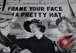 Immagine di Sfilata di moda New York United States USA, 1956, secondo 13 filmato di repertorio 65675040950