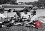 Standbild Schimpansen Encino California USA, 1956, aus Sekunde 6 historischem Filmmaterial Videoclip 65675040951