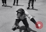 Standbild Schimpansen Encino California USA, 1956, aus Sekunde 40 historischem Filmmaterial Videoclip 65675040951