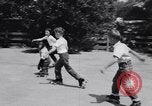 Standbild Schimpansen Encino California USA, 1956, aus Sekunde 44 historischem Filmmaterial Videoclip 65675040951