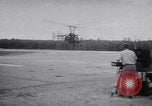 Standbild Hubschrauber Fort Belvoir Virginia USA, 1956, aus Sekunde 26 historischem Filmmaterial Videoclip 65675040953