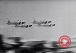 Standbild Jet Air Show Abilene Texas USA, 1956, aus Sekunde 25 historischem Filmmaterial Videoclip 65675040954