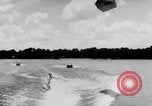 Standbild leichte Hülle Cypress Gardens Florida USA, 1956, aus Sekunde 43 historischem Filmmaterial Videoclip 65675040955