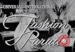Immagine di Sfilata di moda New York United States USA, 1956, secondo 3 filmato di repertorio 65675040956