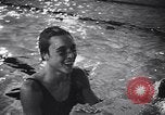 Standbild Schwimmen Meisterschaft Tyler Texas USA, 1956, aus Sekunde 34 historischem Filmmaterial Videoclip 65675040957