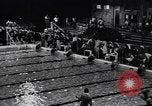 Standbild Schwimmen Meisterschaft Tyler Texas USA, 1956, aus Sekunde 37 historischem Filmmaterial Videoclip 65675040957