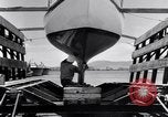 Standbild motor Torpedoboote Pearl Harbor Hawaii USA, 1942, aus Sekunde 42 historischem Filmmaterial Videoclip 65675040960