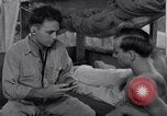 Standbild kranken Patienten Green Island South Pacific, 1944, aus Sekunde 4 historischem Filmmaterial Videoclip 65675040961