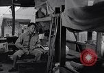 Standbild kranken Patienten Green Island South Pacific, 1944, aus Sekunde 37 historischem Filmmaterial Videoclip 65675040961