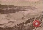 Standbild Borax Transport von 20 Maultier Teams Death Valley California USA, 1894, aus Sekunde 5 historischem Filmmaterial Videoclip 65675040984