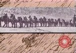 Standbild Borax Transport von 20 Maultier Teams Death Valley California USA, 1894, aus Sekunde 41 historischem Filmmaterial Videoclip 65675040984
