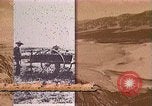 Standbild Borax Transport von 20 Maultier Teams Death Valley California USA, 1894, aus Sekunde 51 historischem Filmmaterial Videoclip 65675040984