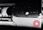 Standbild RAF-Kampfflugzeuge greifen deutsche Bomberflugzeuge an England, Vereinigtes Königreich, 1940, aus Sekunde 35 historischem Filmmaterial Videoclip 65675041004