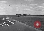 Standbild Luftwaffe Aircraft Operations Ostfront, 1941, aus Sekunde 43 historischem Filmmaterial Videoclip 65675041021