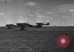 Standbild Luftwaffe Aircraft Operations Ostfront, 1941, aus Sekunde 45 historischem Filmmaterial Videoclip 65675041021