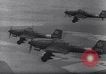 Standbild Luftwaffe Aircraft Operations Ostfront, 1941, aus Sekunde 57 historischem Filmmaterial Videoclip 65675041021