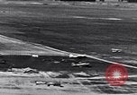 Image Bf-110 allemand et Ju 86 avions en Seconde Guerre Mondiale Allemagne, 1940, de la seconde 14 séquences d'archives historiques vidéo 65675041026