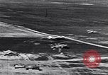 Image Bf-110 allemand et Ju 86 avions en Seconde Guerre Mondiale Allemagne, 1940, de la seconde 16 séquences d'archives historiques vidéo 65675041026