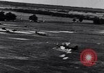 Image Bf-110 allemand et Ju 86 avions en Seconde Guerre Mondiale Allemagne, 1940, de la seconde 30 séquences d'archives historiques vidéo 65675041026