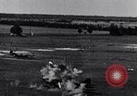 Image Bf-110 allemand et Ju 86 avions en Seconde Guerre Mondiale Allemagne, 1940, de la seconde 33 séquences d'archives historiques vidéo 65675041026