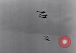 Image Bf-110 allemand et Ju 86 avions en Seconde Guerre Mondiale Allemagne, 1940, de la seconde 37 séquences d'archives historiques vidéo 65675041026