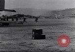 Image Bf-110 allemand et Ju 86 avions en Seconde Guerre Mondiale Allemagne, 1940, de la seconde 62 séquences d'archives historiques vidéo 65675041026