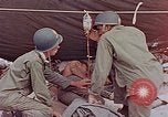 Standbild Enewetak Schlacht toten japanischen Soldaten Eniwetok Atoll Marshall Inseln, 1944, aus Sekunde 44 historischem Filmmaterial Videoclip 65675041029