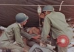 Standbild Enewetak Schlacht toten japanischen Soldaten Eniwetok Atoll Marshall Inseln, 1944, aus Sekunde 45 historischem Filmmaterial Videoclip 65675041029
