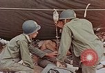 Standbild Enewetak Schlacht toten japanischen Soldaten Eniwetok Atoll Marshall Inseln, 1944, aus Sekunde 50 historischem Filmmaterial Videoclip 65675041029