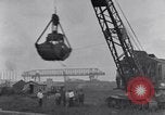 Image Steam Shovel Dearborn Michigan USA, 1931, de la seconde 13 séquences d'archives historiques vidéo 65675041041