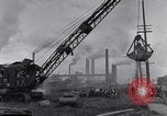 Image Steam Shovel Dearborn Michigan USA, 1931, de la seconde 49 séquences d'archives historiques vidéo 65675041041